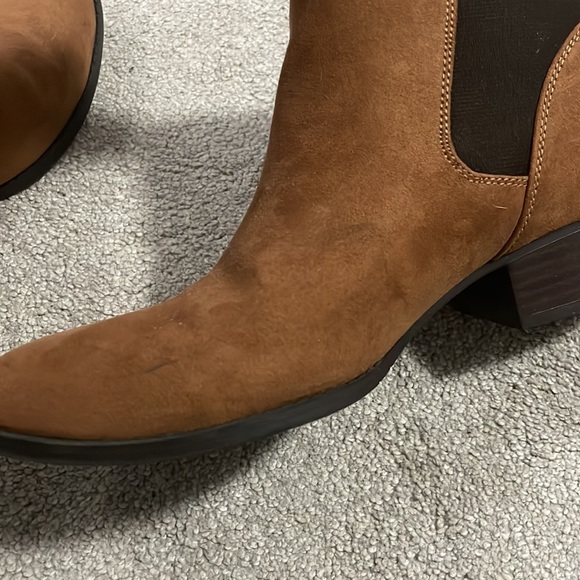 Expression ankle boots. Lightly worn. Size: US 9 - Picture 8 of 8